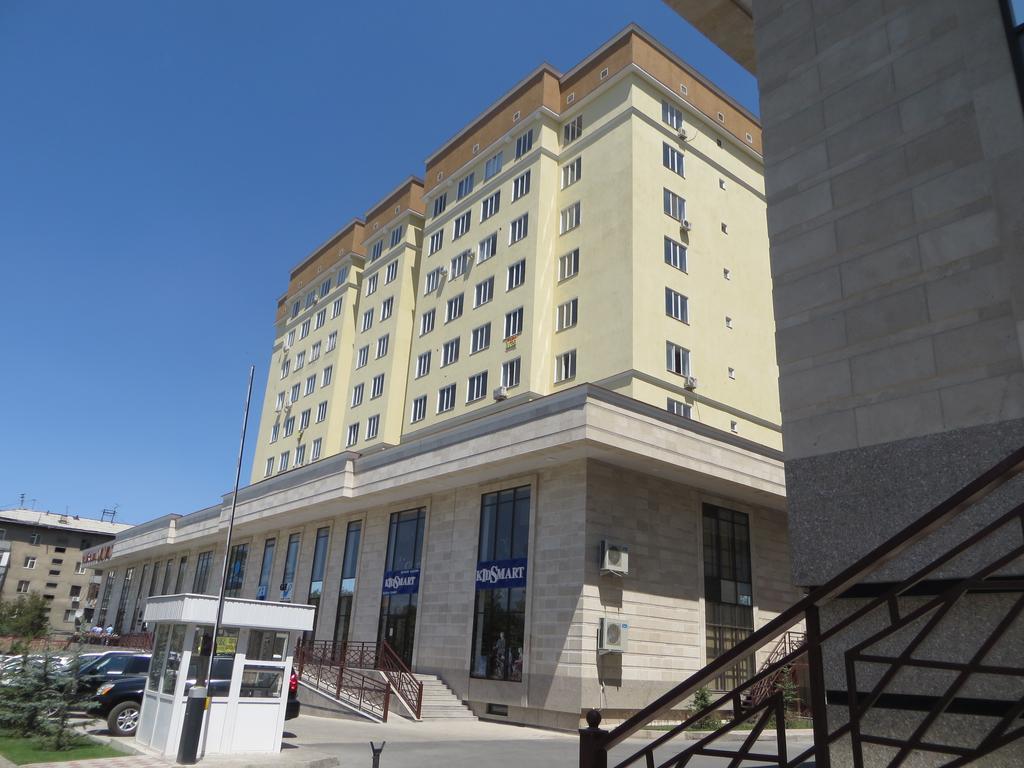 Bishkek Flatlux Apartments Buitenkant foto
